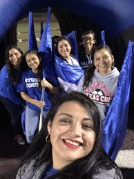 Please welcome Liz Hinch, the newest 4th grade teacher at Van Middle  School! 👋 To introduce Liz to our Vandal community, we asked her a few  questions: 👉 WHERE DID YOU GO