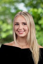 Hey!! I'm Shea :) I'm from Plano, Texas (right near Dallas) and I'm  majoring in Psychology. I'm thinking about rushing and I love working out,  boxing, thrifting, and anything fashion-related. I enjoy