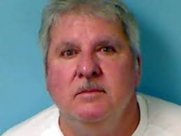 Man holds neighbor's landscaper at gunpoint