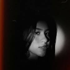 Stream Camila Knowles music