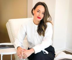 Informaţia a fost dezvăluită chiar de fosta prezentatoare tv, pe instagram. Andreea Raicu A Recunoscut CÄƒ A TrÄƒit O DramÄƒ Ce A Ascuns Atata Vreme Click Mobile