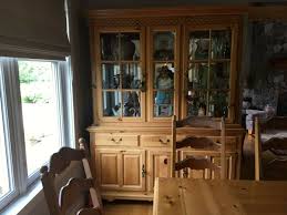 By choosing a dining table with a simple design, you can choose to create a dining room that's more traditional or completely contemporary. Geebo On Twitter Broyhill Honey Washed Pine Diningroom Set With 8 Chairs Forsale Furniture Manchester Nh At Geebo Https T Co Z6fszcor4g Https T Co X3pz1nlpft