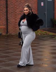 Pictured with regis and hair staff cherelle marie. Lauren Goodger Bio Facts Latest Photos And Videos Gotceleb