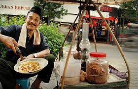 History Of Kerak Telor Betawi Food Of Indonesia Makanan Jalanan Resep Masakan Indonesia Makanan