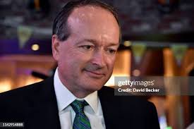 25 Photos & High Res Pictures