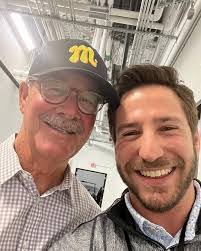 Emily Sandler's Instagram, Twitter & Facebook