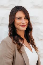 Katelyn Steele's Instagram, Twitter & Facebook