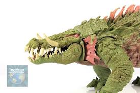 Lizzie was an enormous crocodile kaiju which appeared in the 2018 monster movie rampage. Rampage Neu Der Film Big City Brawl Lizzie Set Actionfiguren Spielsets