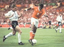 Deze pagina onthoudt het hele programma van de competitie ek 1996 in het seizoen 1996. Engeland Won Al 49 Jaar Niet Meer Op Nederlandse Bodem Foto Bndestem Nl