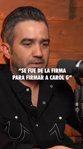 “Se fue de la firma para firmar a Carol G” ADRIÁN GONZÁLEZ en Líderes  Gruperos Episodio Completo en YouTube