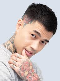 Hair is cut at a shorter length near the bottom and is gradually blended. Skin Fade Men S Hairstyles Supercuts