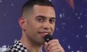 Come dire… se son rose fioriranno! Mahmood Nella Bufera Essere Gay E Una Scelta La Rettifica