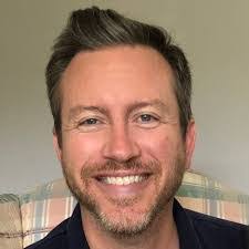 Ian Petty's Instagram, Twitter & Facebook