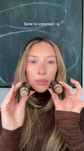 Mastering Makeup: Understanding Contour Techniques