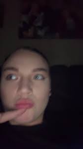 Kari Conklin's Instagram, Twitter & Facebook