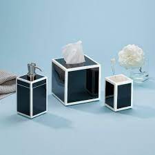 Lovers of blue & white steeple morden, royston, sg8 0rn, england china@blueandwhite.com : Navy Blue With White Lacquer Bathroom Accessories