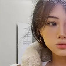 Mandy Choi's Instagram, Twitter & Facebook