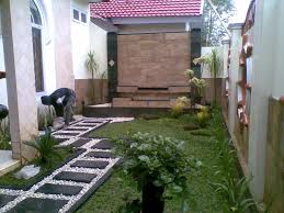 Tak hanya sekedar mempermanis tampilan belakang rumah, taman. Desain Rumah Minimalis Taman Belakang Cek Bahan Bangunan