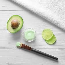 Dann honig, joghurt, milch und olivenöl hinzufügen und gut vermischen. Natur Pur Fur Einen Strahlenden Teint Gesichtsmasken Selbstgemacht