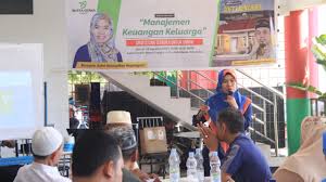 Empat dari lima anak kepada tun abdul razak telah membuat sebuah kenyataan akhbar mengenai perkara. Butta Gowa Group Latih Ibu Rumah Tangga Manajemen Keuangan Keluarga Nusakini