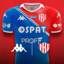 Jul 01, 2021 · las bajas de jugadores importantes para santa fe no terminan, esta vez el que se despidió del club fue el mediocampista daniel giraldo, luego de las salidas de luis manuel seijas y carlos arboleda. Kappa Divulga As Novas Camisas Do Union De Santa Fe Show De Camisas