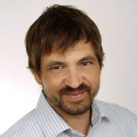 100+ perfiles de «Peter To»