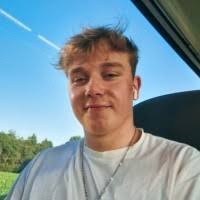 30+ "Erik Heller" profiles