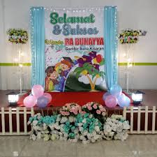 Kini, kata itu pun digunakan oleh semua tingkatan pendidikan, termasuk tingka sangat awal. Dekorasi Wisuda Tk Cek Bahan Bangunan