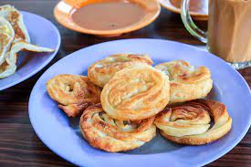 Sin Ming Roti Prata Jalan Leban One Of The Best Prata Stalls In Singapore Has A New Outlet Miss Tam Chiak In 2021 Roti Fish Curry A Food