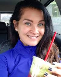 New Fresh Fruit Juice and Smoothie Kiosk in Center Square