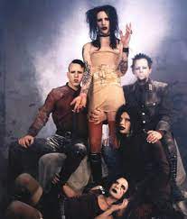 Manson founded the marilyn manson & the spooky kids together with guitarist scott daisy berkowitz putesky, but later the name of the band was shortened. Marilyn Manson Photo Marilyn Manson And The Spooky Kids Marilyn Manson Marilyn Manson