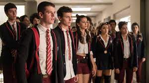 In las encinas beginnt das neue schuljahr und alle schüler wollen nur noch normalität. Elite Premiere Der 3 Staffel Bei Netflix
