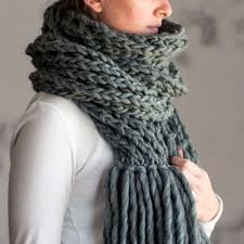 There are some very, very talented people on the web that freely share with everyone, lucky us! 15 Stunning Knitted Scarf Patterns
