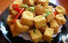 Tahu Crispy Ini Rasanya Sangat Lezat Dan Unik Karena Memakai Bumbu Siraman Cabai Bawang Dan Garam Savory Snacks Food Deep Fried Tofu