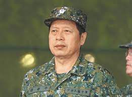 Jun 25, 2021 · 參謀總長黃曙光預定6月30日屆齡退伍，國防部昨日公布，由陸軍司令陳寶餘上將接任，7月1日生效；同時，國防部軍政副部長張哲平調任國防大學. Kuvefucngsat3m