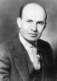 Influence of Lillian and Hugh Lieber through popularizing mathematics