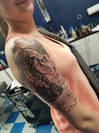 Fort worth tattoo shop finale. Kelpie Tattoo Made By Bill Barrett In Fort Worth Texas Tattoo On Natalie Jones Tattoos Texas Tattoos Skin Art