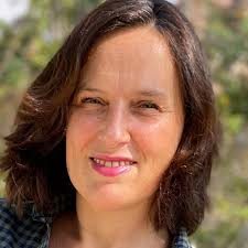 Perdre un chien 🐾, c'est une épreuve. Le remplacer ? Pas si simple... Que  l'on adopte un nouveau chien tout de suite, après des années, ou jamais, le  deuil est différent pour