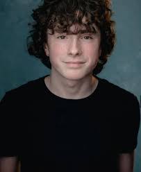 Evan Thorpe's Instagram, Twitter & Facebook