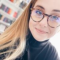 Emilia Ozimek's Instagram, Twitter & Facebook