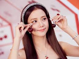 People from different cultures, religions or a different ethnic background. Apa Itu Xenophobia Yang Ramai Menyeret Nama Jisoo Blackpink