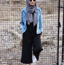 Dengan memakai jeans yang tepat, tentu rasa percaya diri kita akan meningkat. Lima Padu Padan Jaket Denim Dengan Style Hijab Yang Keren