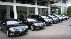 ⭕ usia 26 tahun belum menikah, tinggi badan 156 cm, sim a insya allah bisa matic/manu. Lowongan Kerja Supir Driver Dan Tenaga Serabutan Di Rental Mobil Gibran Waluyo Di Sewon Bantul 29 Nov 2019 Loker Atmago Warga Bantu Warga