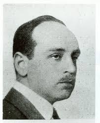 Robert Geyer's Instagram, Twitter & Facebook