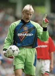 Peter bolesław schmeichel, mbe is a danish former professional footballer who played as a goalkeeper. Peter Schmeichel Wallpapers Wallpaper Cave