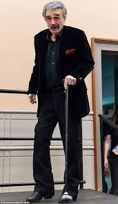 Burt Reynolds 79 Doesn T Want Anyone To Feel Sorry For Him Burt Reynolds Movie Stars Reynolds