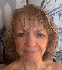 Hair care routine with cell renewal treatment and hydrovital mist