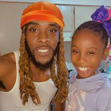 Trinity Eslinger and her father ❤️ This child is still not found 🙏🏽 Lost  in the ocean and I pray they eventually find her body 💔 A miracle is needed