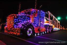 Image Result For Lighted Christmas Parade Float Ideas Christmas Parade Floats Christmas Parade Parade Float