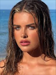 M A I S I E (@maisiekateyoung) • Instagram photos and videos